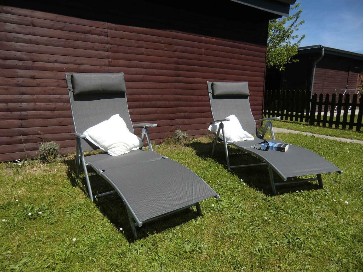 Boeltser Hus Ferienwohnungen Mit Strandkorb Und Kamin 10 Gehminuten Zum Kurtaxefreien Sandstrand Kraksdorf Екстериор снимка